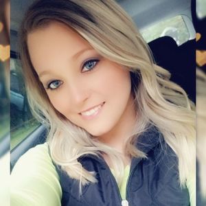 Meet your Posher, Candi